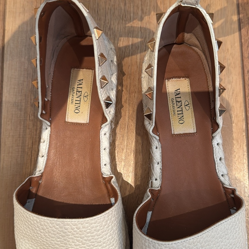 VALENTINO
Rockstud Leather Espadrilles Flat size 37 - Picture 5 of 9